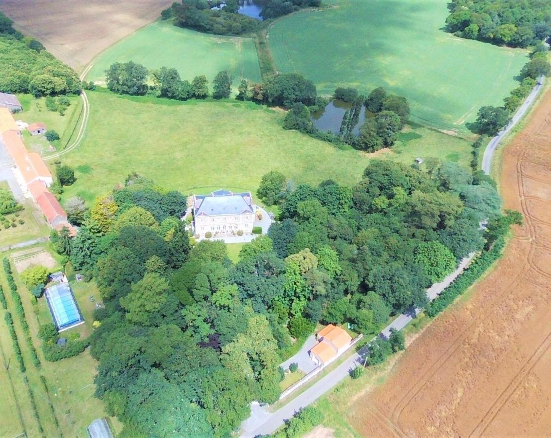 Domaine Du Plessis Grimaud Bed and Breakfast Saint-Viaud Buitenkant foto