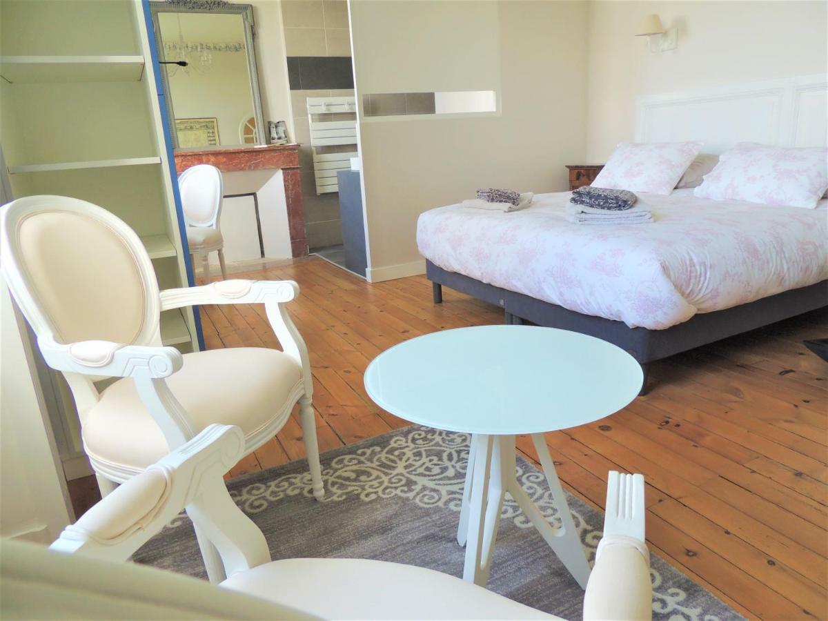Domaine Du Plessis Grimaud Bed and Breakfast Saint-Viaud Buitenkant foto